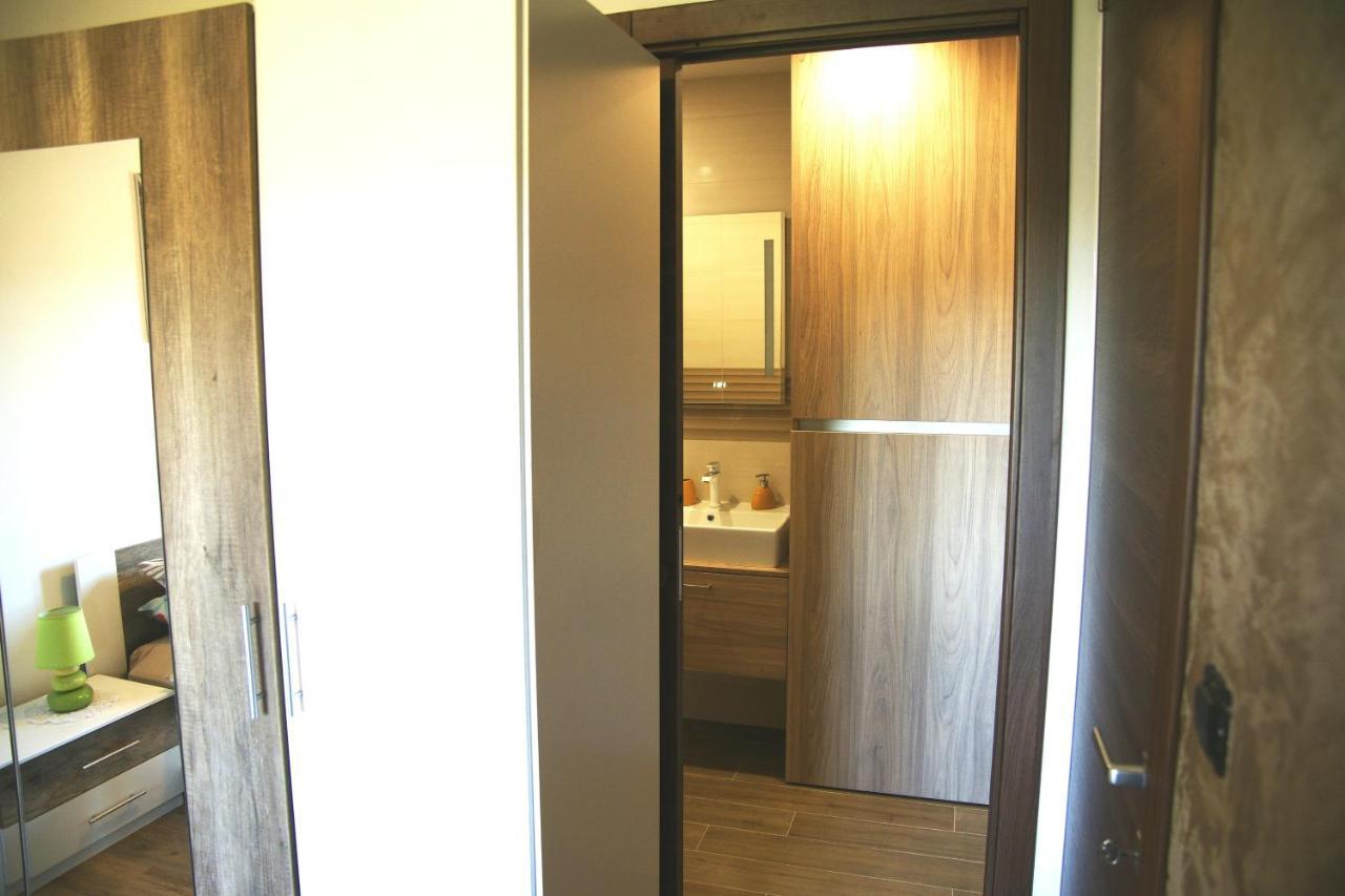 Apartment Grbin Пула Екстериор снимка